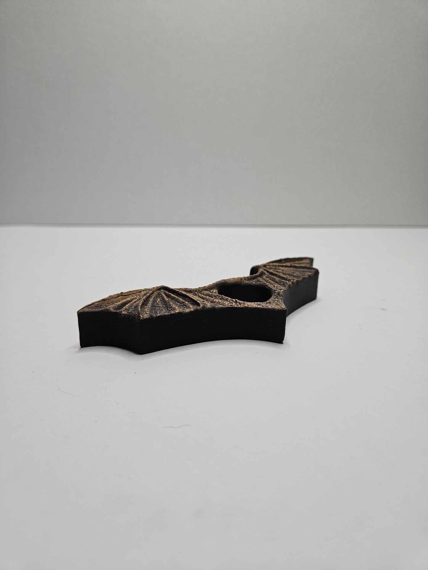 Wings of Valour Thumb Page Holder – Dragon Wing 3D Printed Book Holder for One-Handed Reading | Fantasy Reader Gift & BookTok Accessory