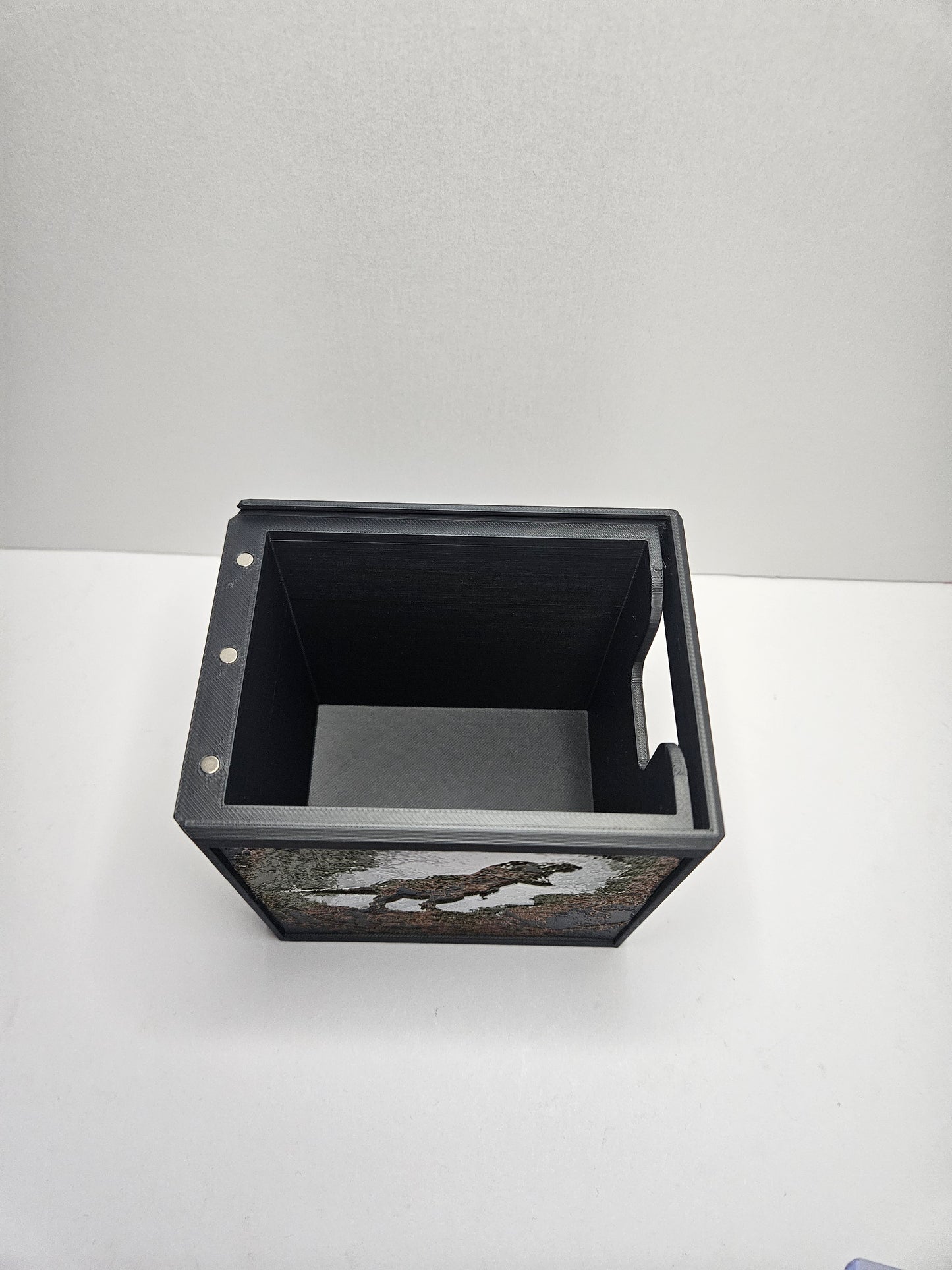 Phoenix Commander Deck Box – Magnetic with Card Display